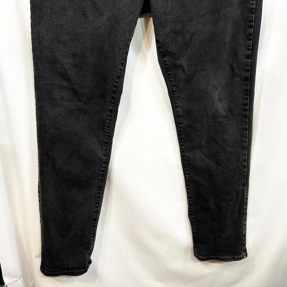 Lucky Brand 410 Athletic Straight Mens Jeans 38x34 Fade Black Stretch Denim 1323